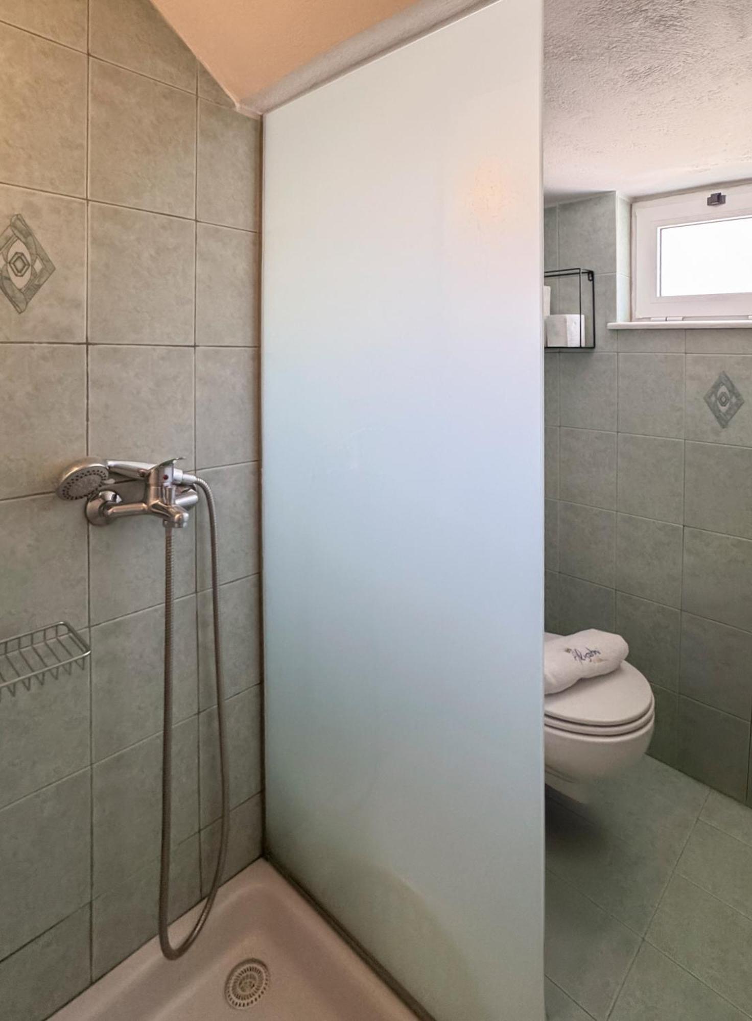 Alisahni Home 1 カト・ダラトソ エクステリア 写真